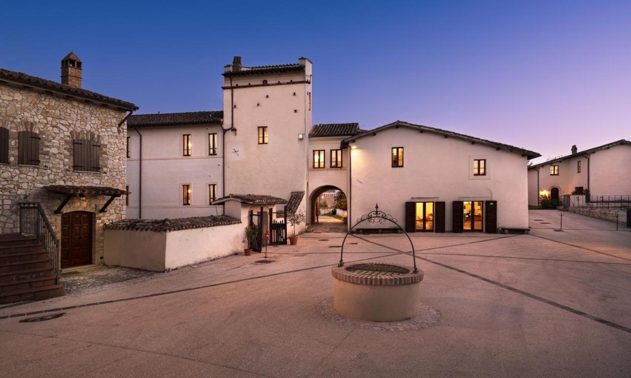 Sellano Castello Di Pupaggiヴィラ エクステリア 写真