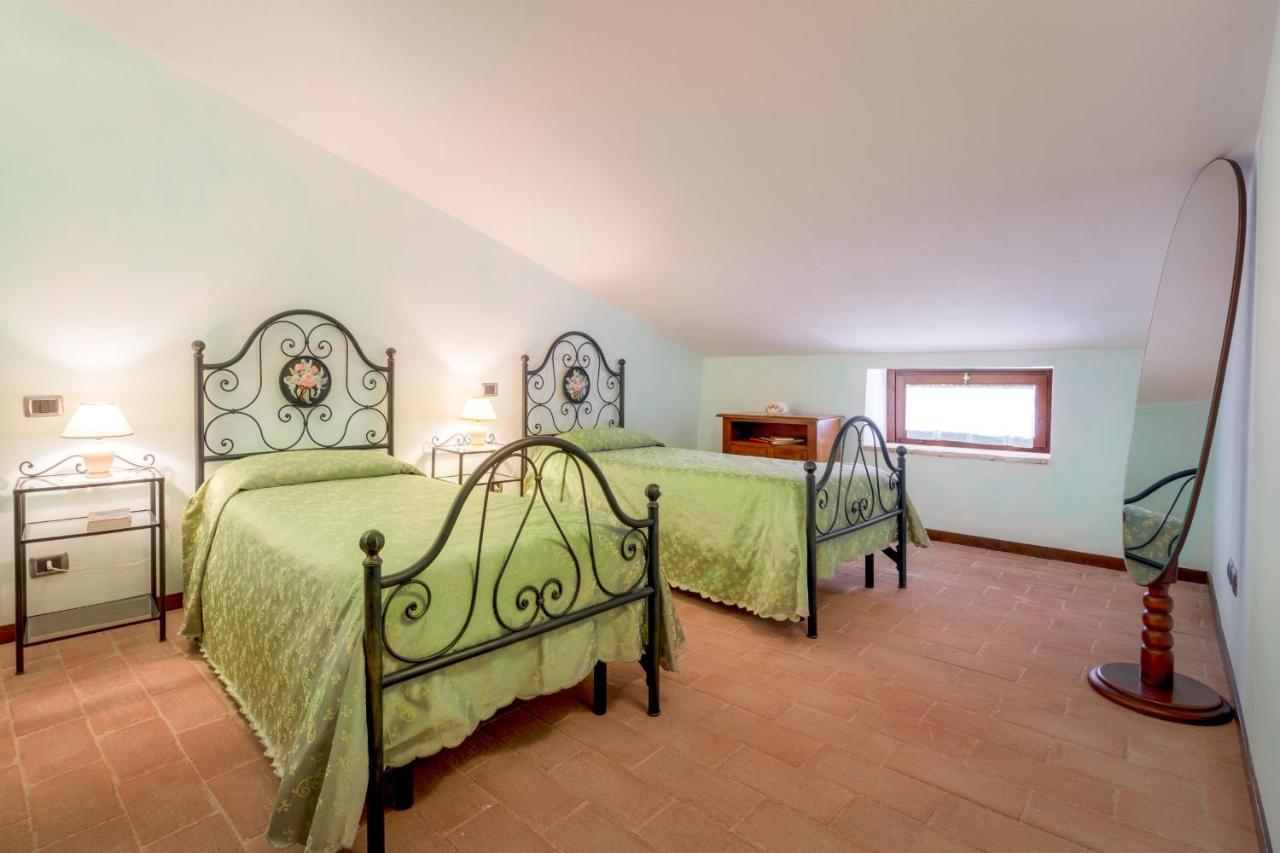 Sellano Castello Di Pupaggiヴィラ エクステリア 写真